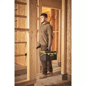 Mala rígida Stanley STST83397-1 plástico 22 kg preto amarelo