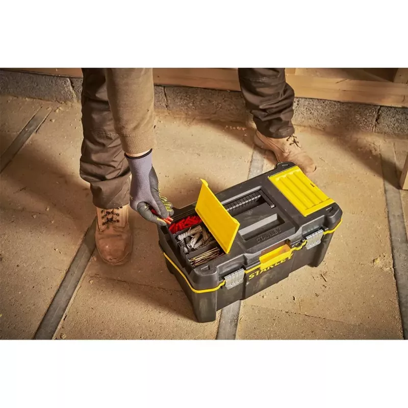 Mala rígida Stanley STST83397-1 plástico 22 kg preto amarelo