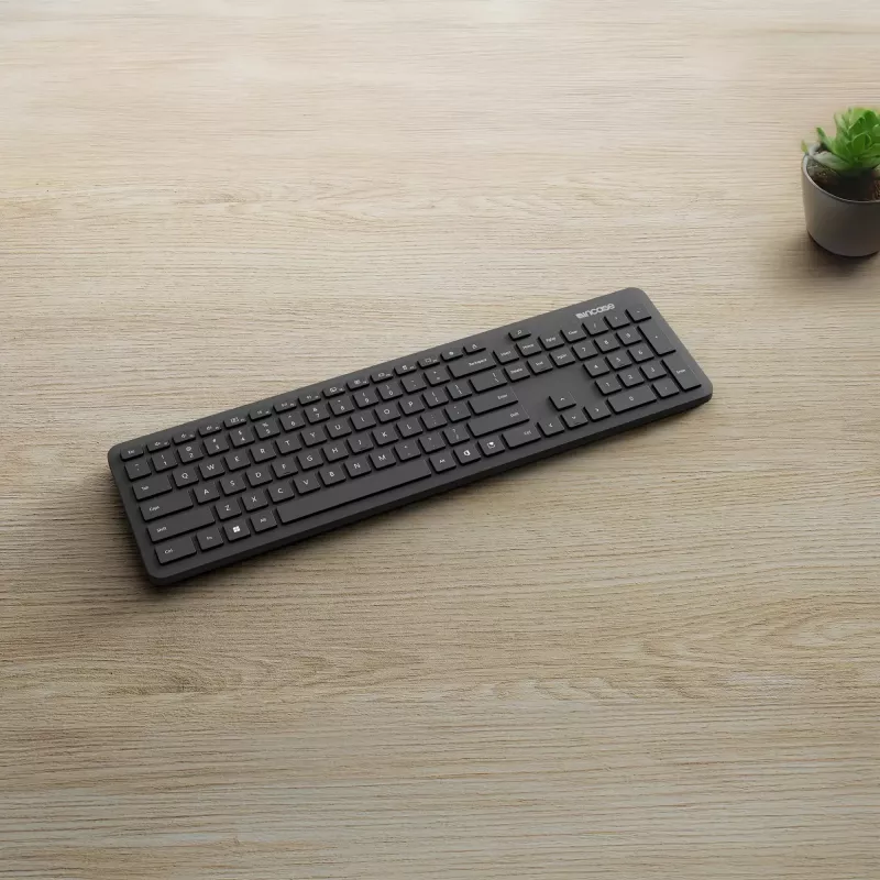 Incase Designed by Microsoft Teclado Bluetooth Universal QWERTY Alemão Preto