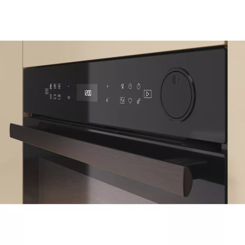 Whirlpool AKZ9S 8270 FB 73 L preto