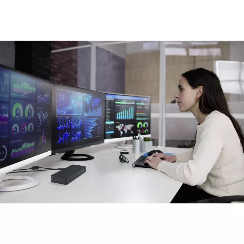 Kensington SD4843P EQ USB-C 10Gbps dock triplo de vídeo sem drivers