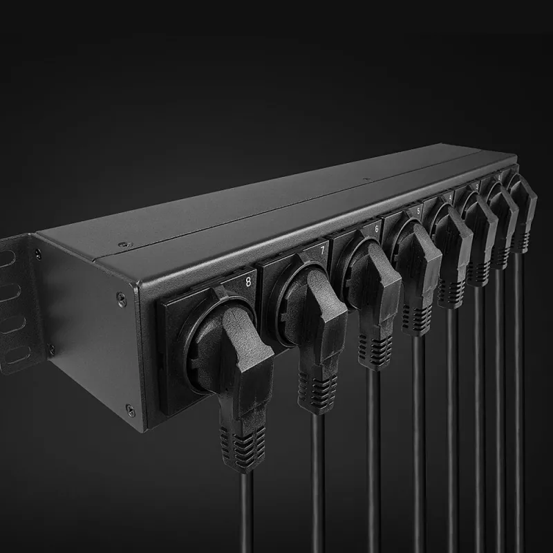 Unidade de distribuição de energia (PDU) Lindy 73025 8 saídas AC 1.5U preto