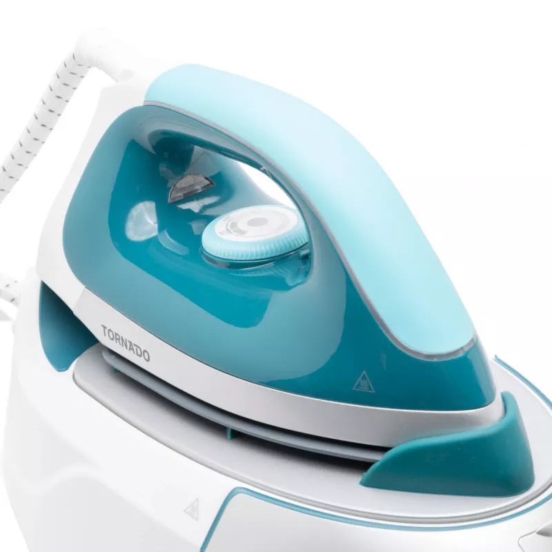 TORNADO TSS-2400D | Estação de engomar a vapor digital com base cerâmica e golpe de vapor de 280 g