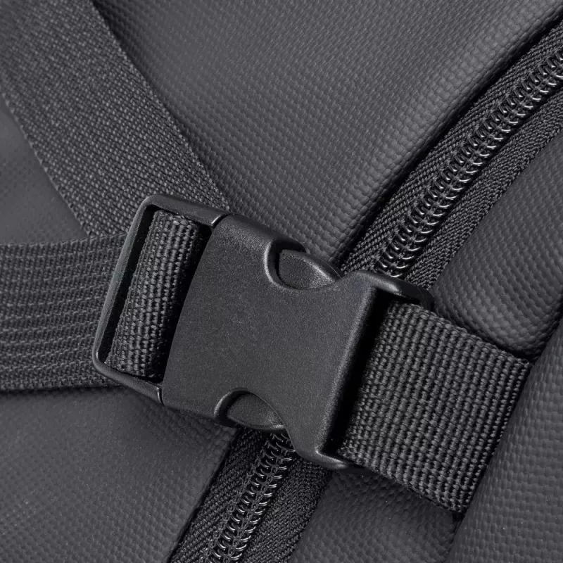 Mochila de lazer Rivacase Tegel 8465 preta poliéster ecológica