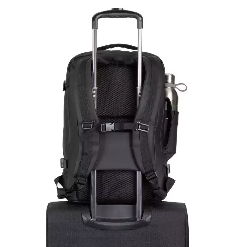 Mochila de lazer Rivacase Tegel 8465 preta poliéster ecológica