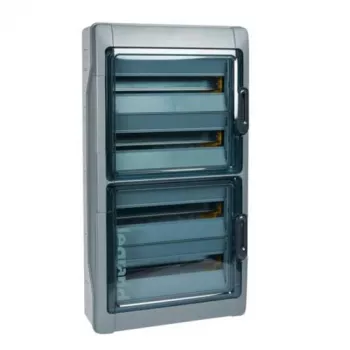 Quadro de distribuição Legrand 601988 IP65 de 4 filas 72 módulos