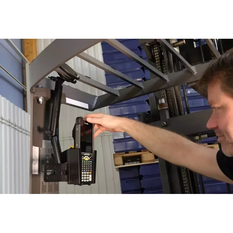 Suporte passivo Brodit 710134 computador móvel preto empilhador