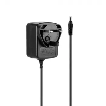 Fonte de alimentação multinacional Lindy 24VDC 1.25A, 5,5/2,1mm, universal, interior, 100 - 240 V, 50/60 Hz, 30 W, 24 V