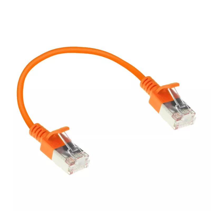 Cabo de rede slimline para centro de dados ACT laranja 0,5 metros LSZH U/FTP CAT6A, com proteção das patilhas e fichas RJ45