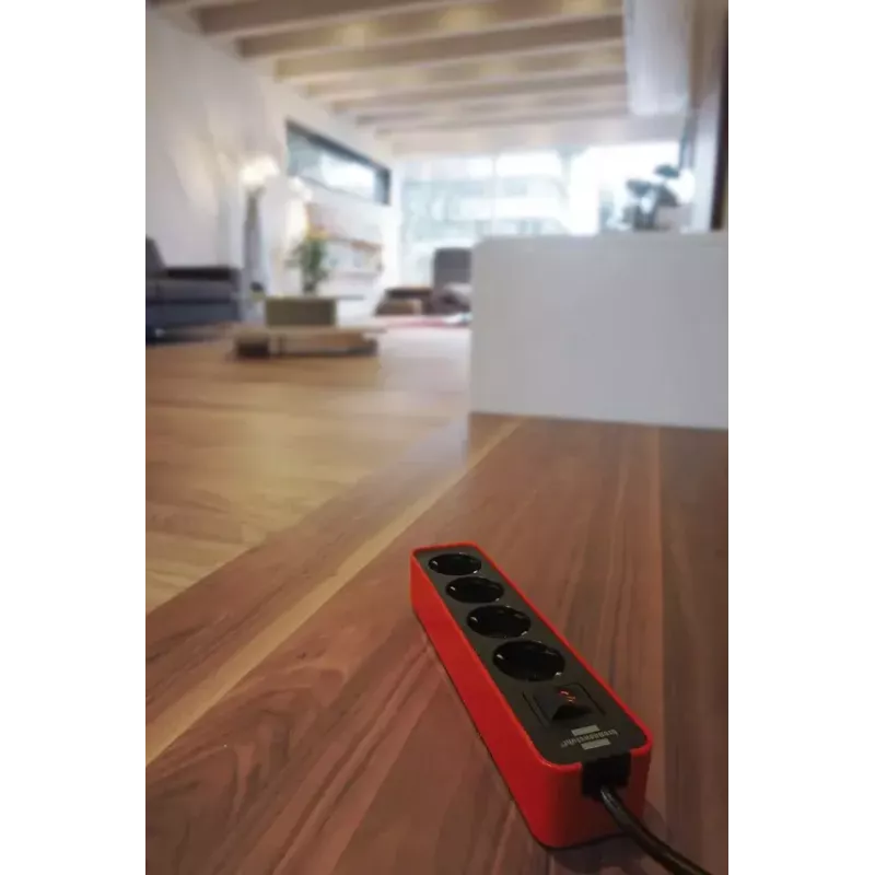 Extensão elétrica Brennenstuhl 1153240070 1,5 m 4 tomadas AC para interior preto vermelho