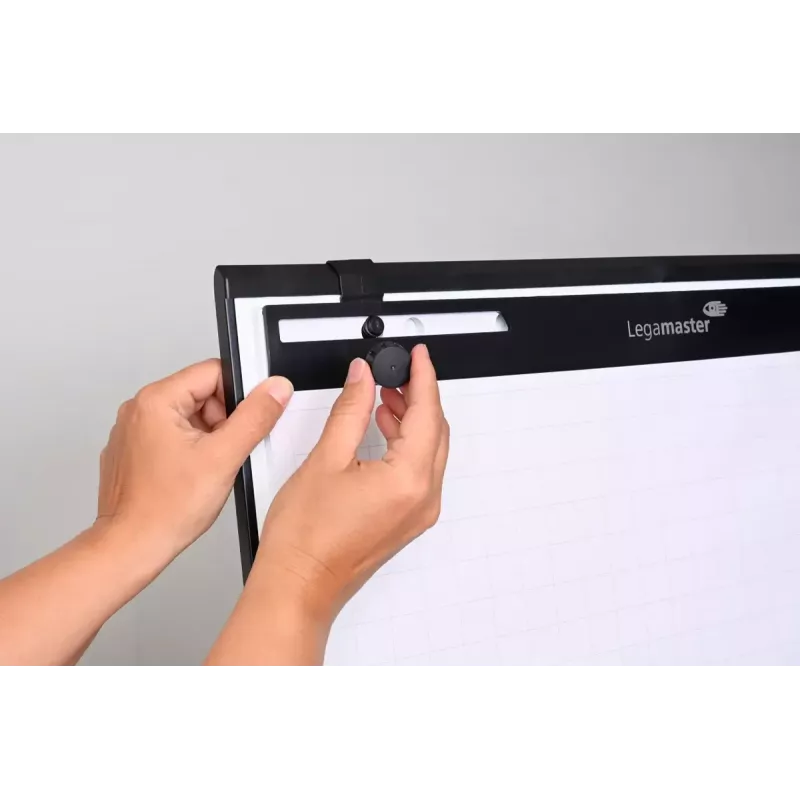 Flipchart móvel com base redonda Legamaster SKETCH EASY – aço, 5 rodas, 720×600 mm