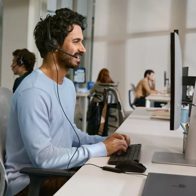 Headset estéreo com fios HP Poly Mission 425 USB — Bulk, peso 132 g
