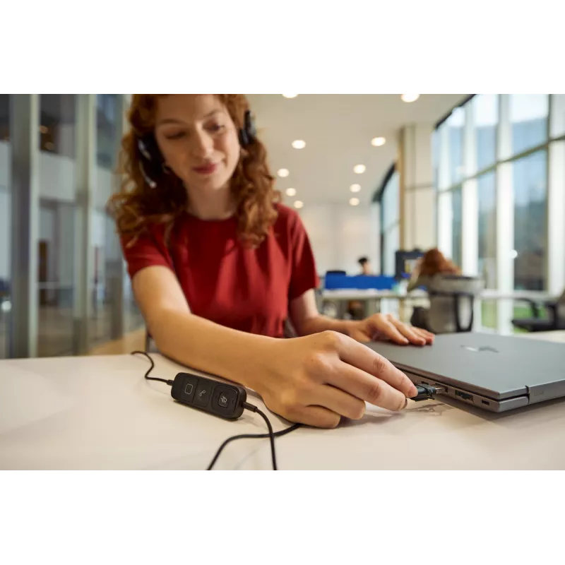 Headset USB estéreo com fios HP Poly Mission 625 — circum-aural, 147 g, ligação USB (Bulk)