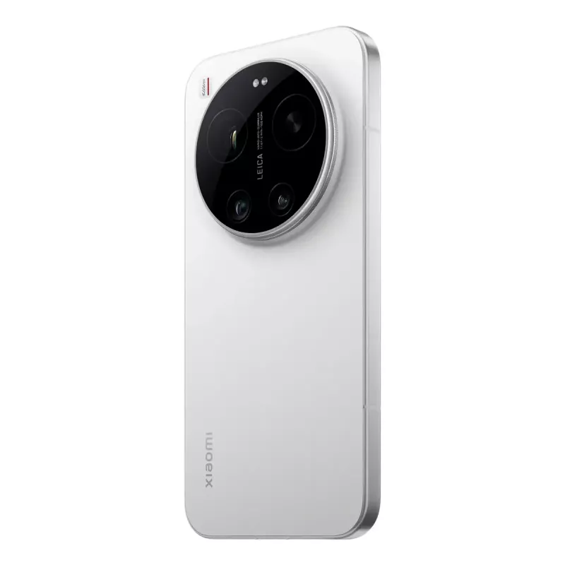 Smartphone Xiaomi 17 Ultra — 6,9 polegadas (17,5 cm) 2656×1220, Snapdragon 8 Elite Gen 5, 16 GB RAM, 512 GB, 6000 mAh, branco