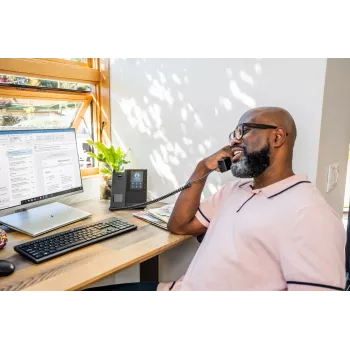 Telefone empresarial HP Poly CCX 505 para Microsoft Teams e compatível com PoE