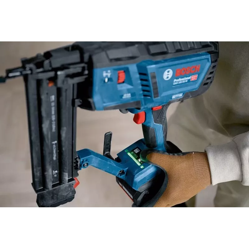 Bosch GNH 18V-50 M Professional agrafador a bateria