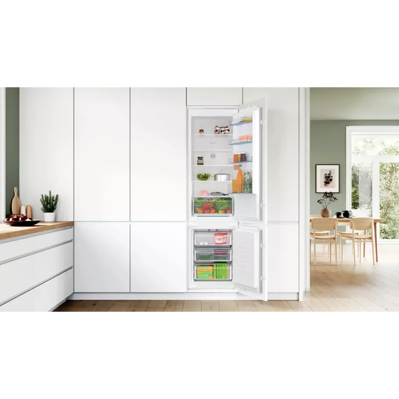 Combinado frigorífico-congelador encastrável Bosch Serie 2 KIN96NSE0 290 L branco