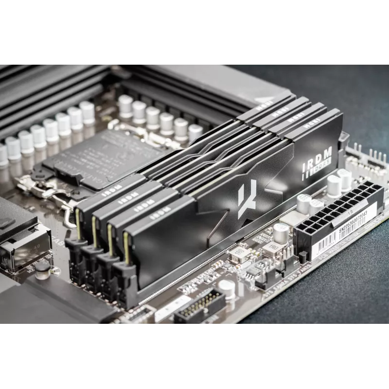 Goodram IRDM DDR5 IR-5600D564L36S/32GDC módulo de memória 32 GB 2 x 16 GB DIMM de 288 pinos