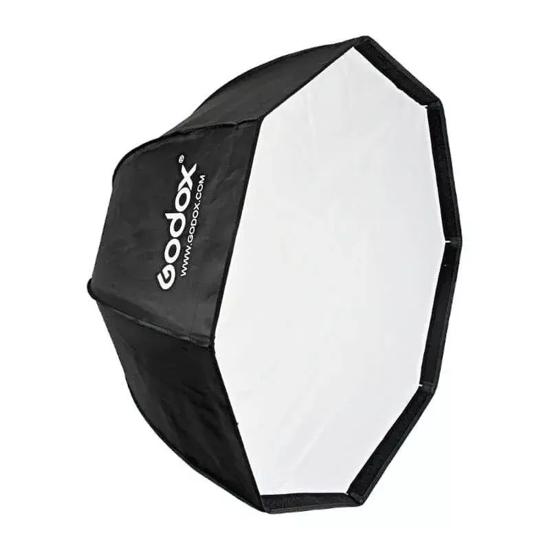 Softbox Godox SB-GUE120 preta 120 cm nylon com difusores e grelha