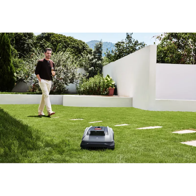 Ecovacs GOAT O600 RTK EU corta-relvas robótico bateria preto, cinzento