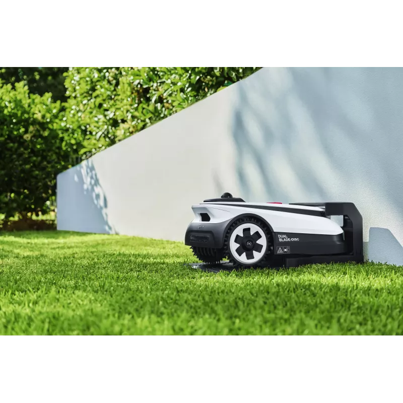 Ecovacs GOAT A1600 LiDAR PRO EU corta-relvas robótico bateria preto, branco