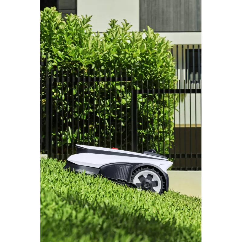 Ecovacs GOAT A1600 LiDAR PRO EU corta-relvas robótico bateria preto, branco