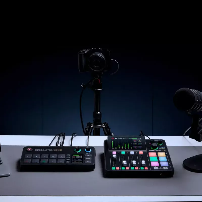 Consola de produção multicanal para podcast e livestream Rode RodeCaster Video S RCVS-E – ecrã tátil, Wi‑Fi, Bluetooth 5.3, 5x USB-C, 3x entrada HDMI, 1x saída HDMI, microSD