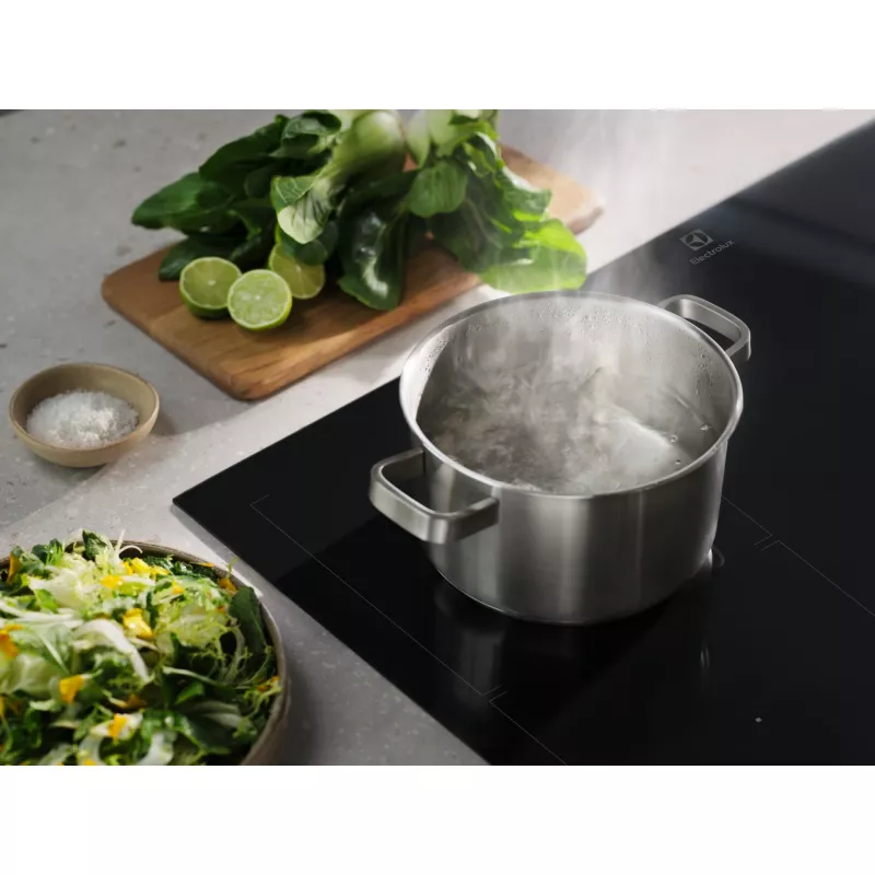 Electrolux EIV634 preto encastrar 60 cm placa de indução com zonas 4 zona(s)
