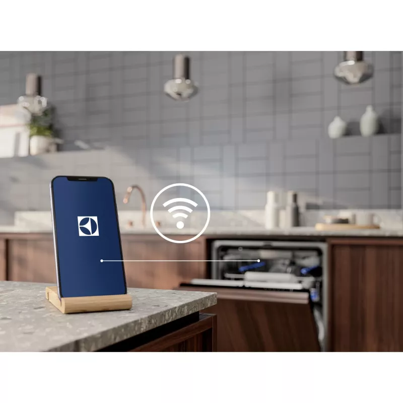 Máquina de lavar loiça encastrável Electrolux EEM69410W — 15 conjuntos de louça, 42 dB, tamanho completo 60 cm, AirDry