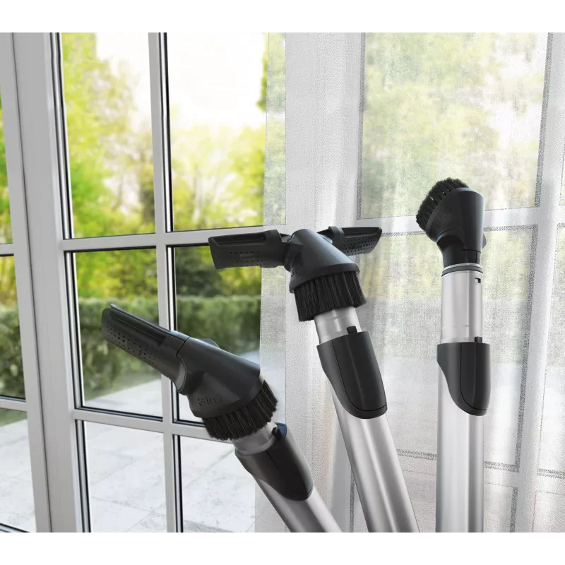 Aspirador de pó com saco Electrolux EUOC94DB, limpeza a seco, saco de 5 L, 850 W, raio de ação de 12 m, filtro antialérgico, preto