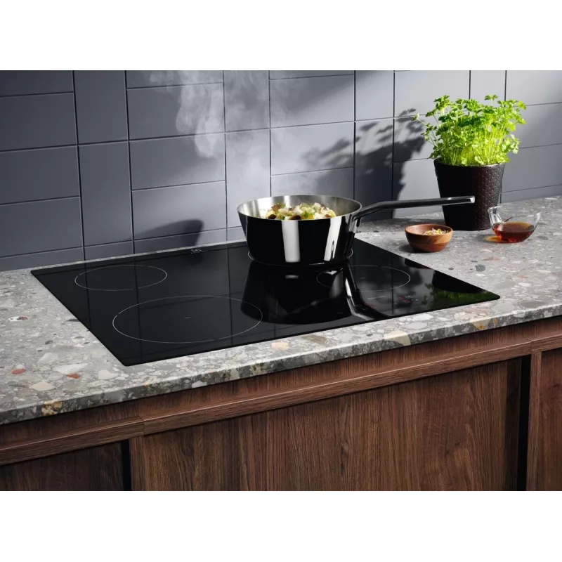 Electrolux Série 300 LIB60424CK placa de indução por zonas encastrável 60 cm preta 4 zona(s)