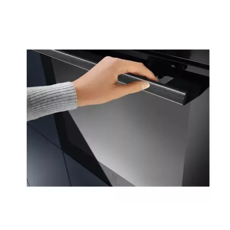 Forno elétrico encastrável Electrolux EOC8P39WZ — 72 l, autolimpeza pirolítica, vapor, grelhador, ar quente, preto