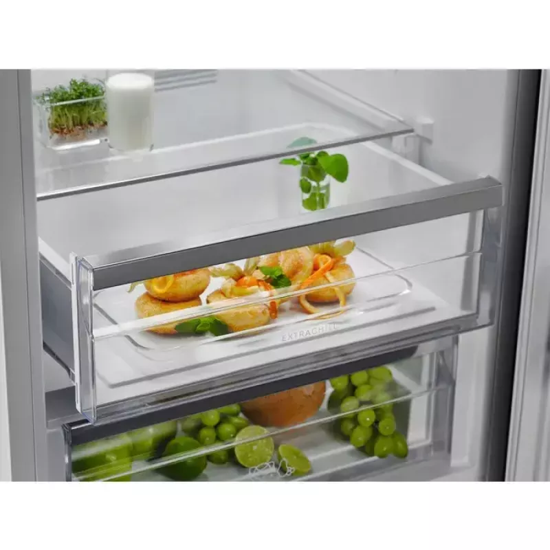 Electrolux LNC7ME32X3 de livre instalação 330 L aço inoxidável