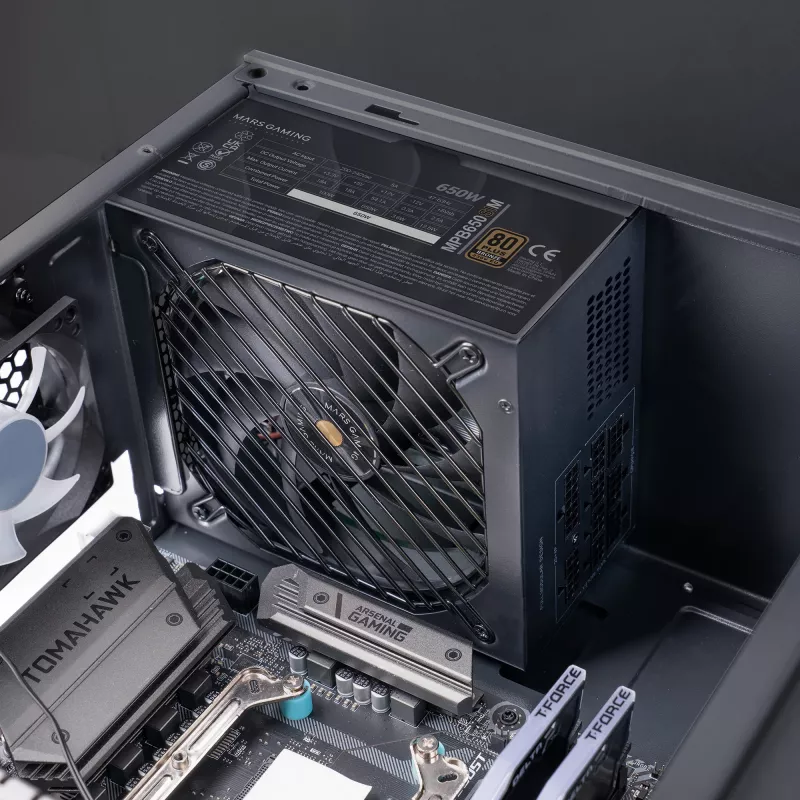 Fonte de alimentação Mars Gaming MPB650SIM 650 W 24-pin ATX ATX preto