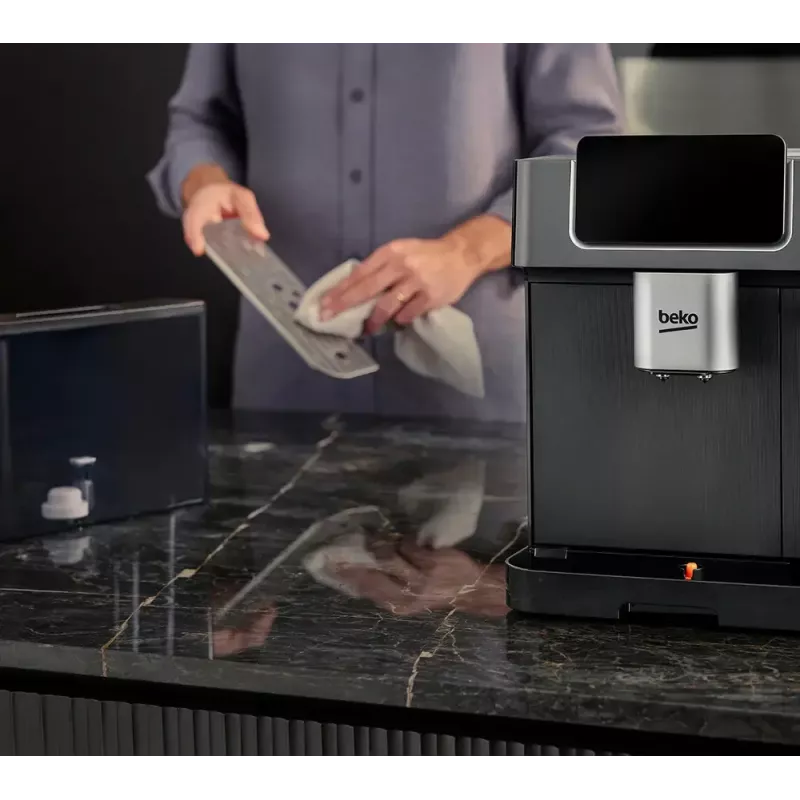 Beko CEG7302B CaffeExperto máquina de café automática com lança de vapor