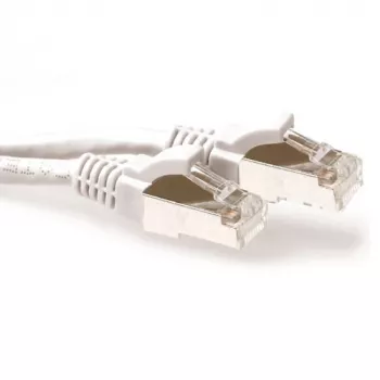 Cabo de rede ACT branco 0,5 metros LSZH SFTP CAT6A com proteção da patilha e fichas RJ45