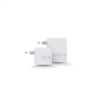 Carregador de viagem GaN portátil 140W Xtorm XVC2140 com 3× portas USB-C-PD e cabo USB-C de 2 m, branco