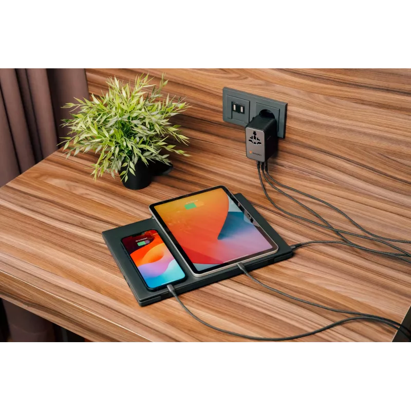 Verbatim Charge 'n' Travel 170W Adaptador de viagem universal Preto