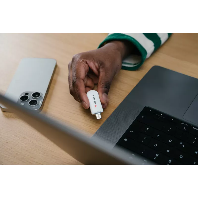 Pen drive USB-C Verbatim Plectra branca 512GB, 512 GB, USB Type-C, 3.2 Gen 1 (3.1 Gen 1), 100 MB/s, sem tampa, branca
