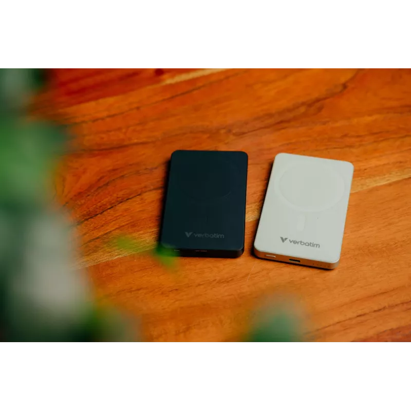 Verbatim Charge 'n' Go Essentials Powerbank Magnética Sem Fios 5000 mAh Preto