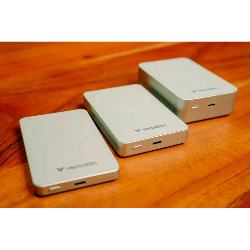 Verbatim Charge 'n' Go Essentials Powerbank Magnética Sem Fios 5000 mAh Verde