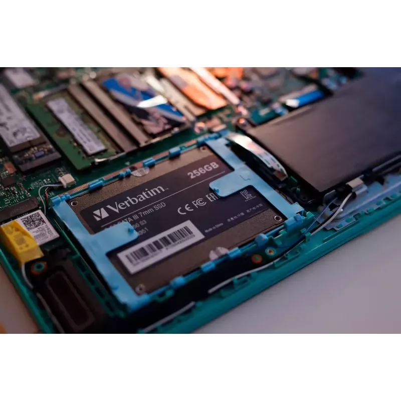 SSD Verbatim 256GB 2,5 polegadas SATA Vi550 S3