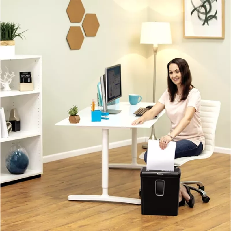 Destruidora de documentos Fellowes Powershred P-30C corte em partículas 22 cm Preto