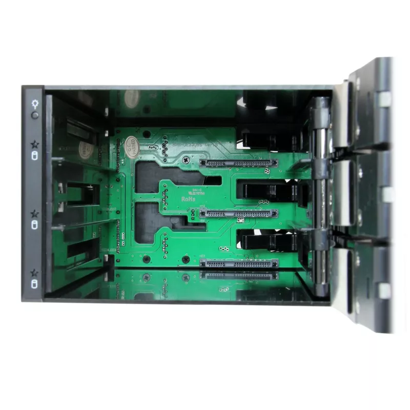Backplane móvel de rack hot-swap trayless de alumínio de 3 baías StarTech.com para SAS II/SATA III de 3,5 polegadas – HDD 6 Gbps