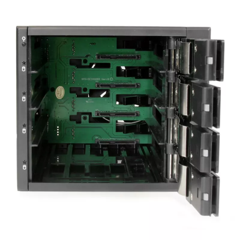 Backplane móvel de rack hot-swap trayless de alumínio de 4 baías StarTech.com para SAS II/SATA III de 3,5