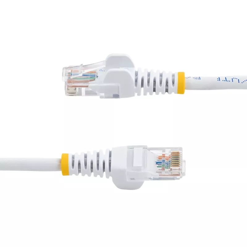 StarTech.com Cabo de rede Ethernet Cat5e com fichas RJ45 sem patilhas – 0,5 m, branco