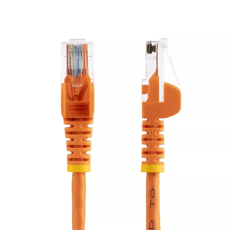 StarTech.com Cabo de rede Ethernet Cat5e com fichas RJ45 sem patilhas – 0,5 m, laranja