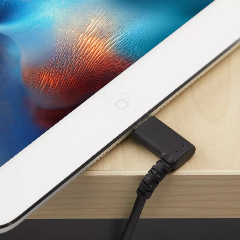 StarTech.com 1 m Cabo USB-A para Lightning Robusto – Preto, 90° Angular, Resistente, Reforçado com Fibra Aramid, Cabo de Carregamento/Sincronização USB Type-A para Lightning – Certificado Apple MFi – iPhone