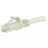 Cabo Ethernet CAT6 StarTech.com de 7,5 m - Branco CAT 6 Gigabit Ethernet - 250MHz 100W PoE RJ45 UTP cabo de rede/patch com proteção do encaixe e alívio de tensão testado individualmente