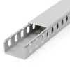 StarTech.com Canal de cabos com ranhuras abertas e tampa, 38 mm (1-1/2 polegadas) L x 25 mm (1 polegada) A – 2 m (6,5 pés) de comprimento – ranhuras de 8 mm (1/4 polegadas), ocultação de cabos de rede/canal de parede em PVC, máx. 20 cabos, listado UL
